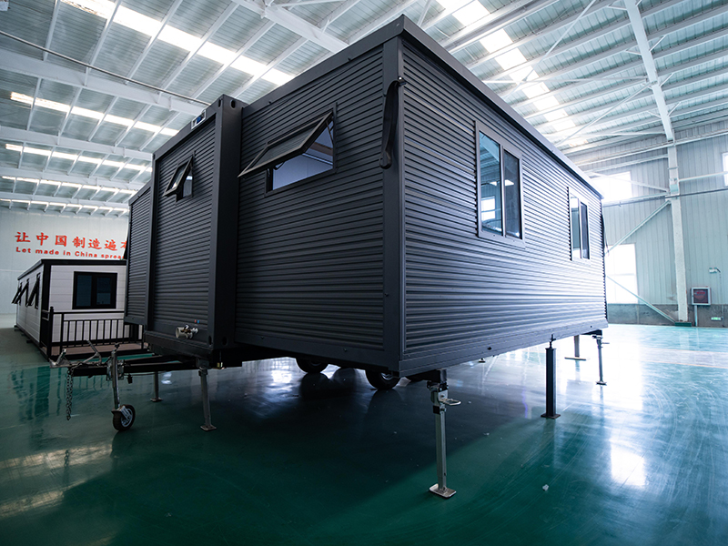 Casa ampliable de doble ala montada en remolque