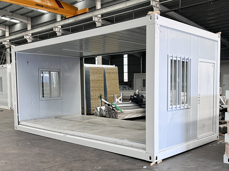 Casa de contenedores plegable